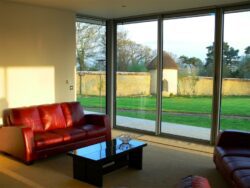 window walling in aluminium