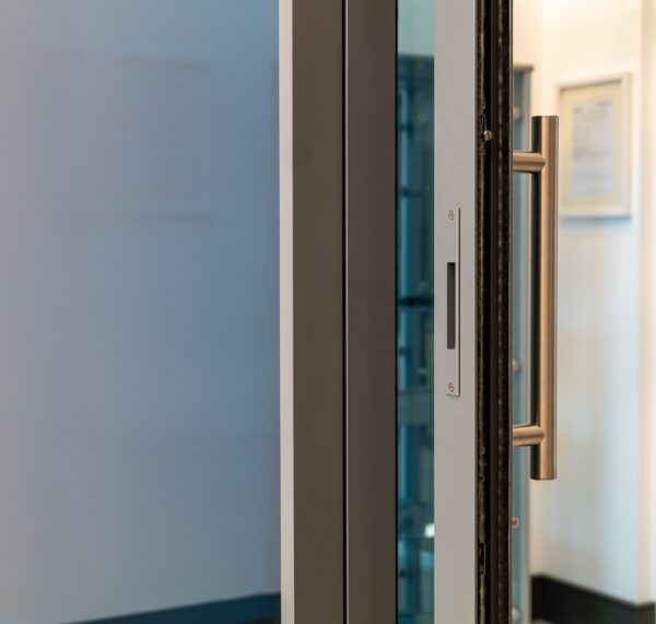 close up of flush stacking sliding doors. 