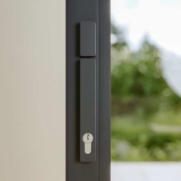 close up of sunflex sf60 sliding doors handle