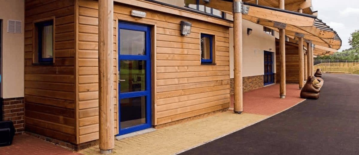 alumnium windows and doors to schools 1