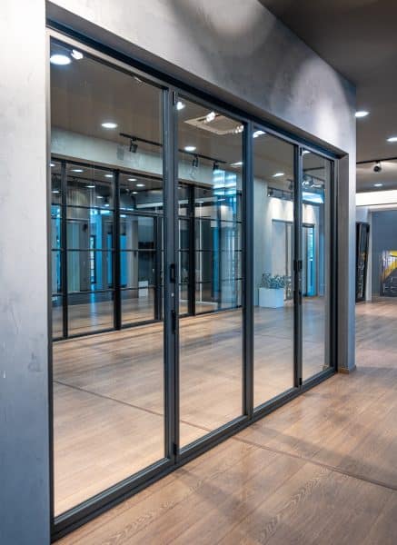 alumil mf65 bifold door showing inside hardware